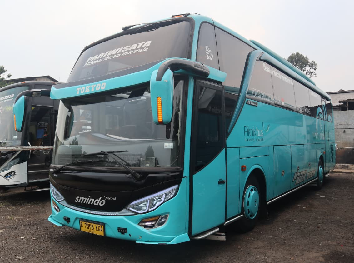 PO. Piknik Bus