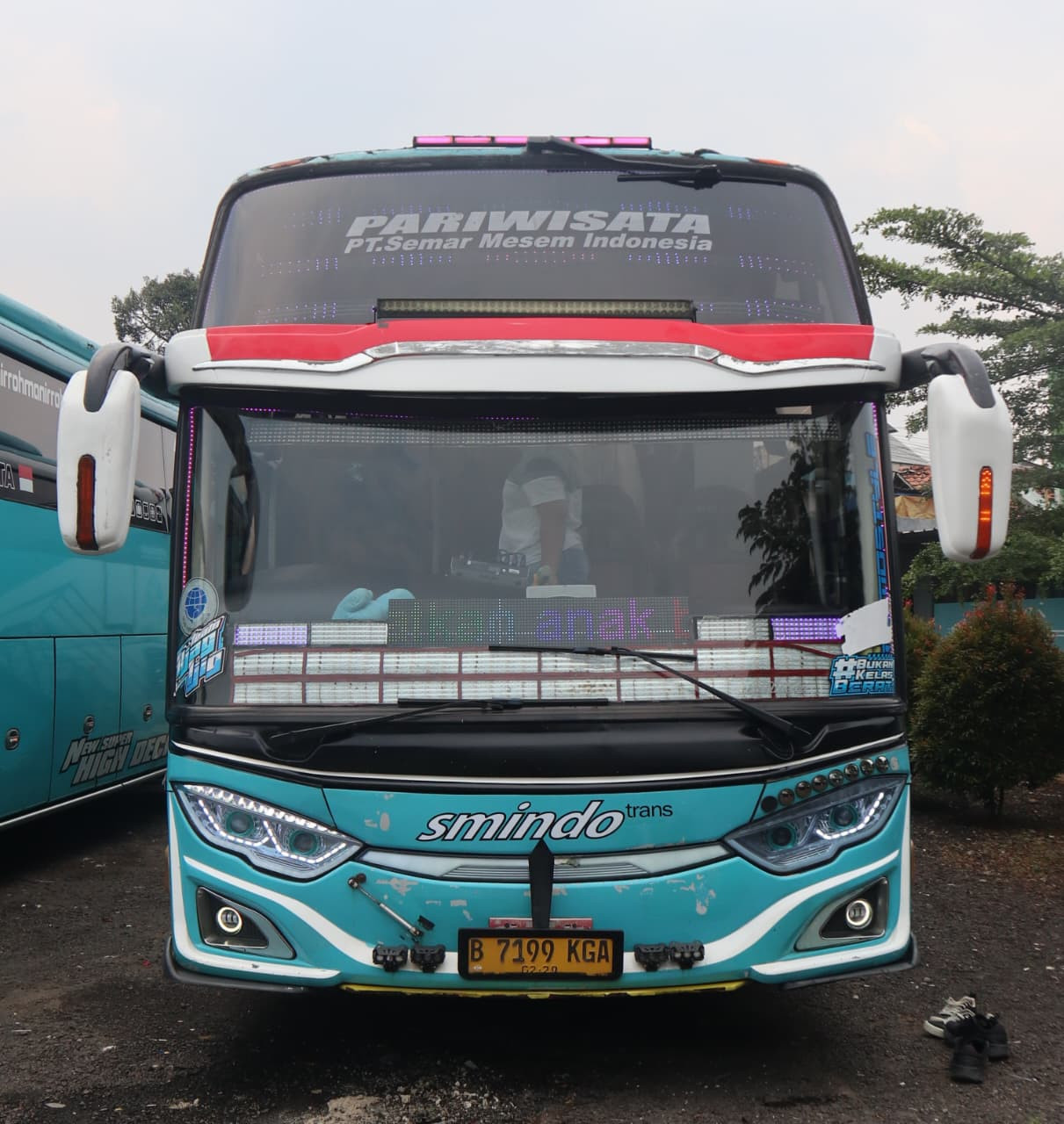 PO. Piknik Bus