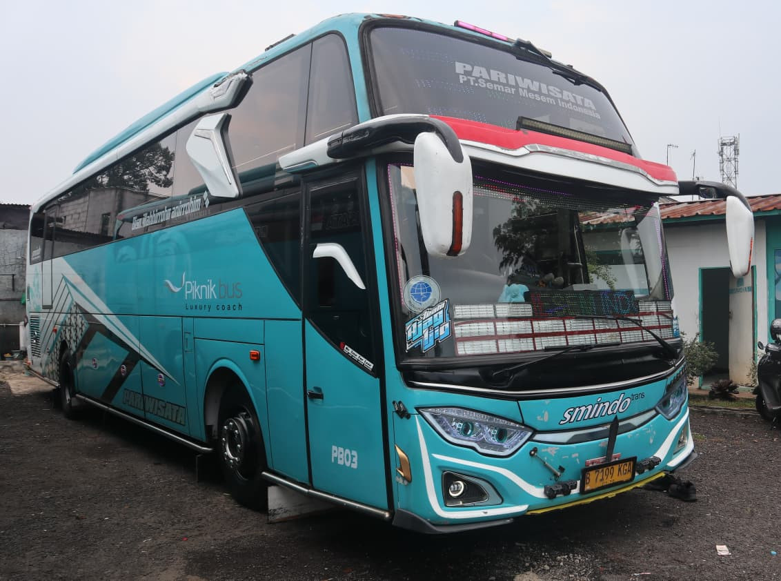 PO. Piknik Bus