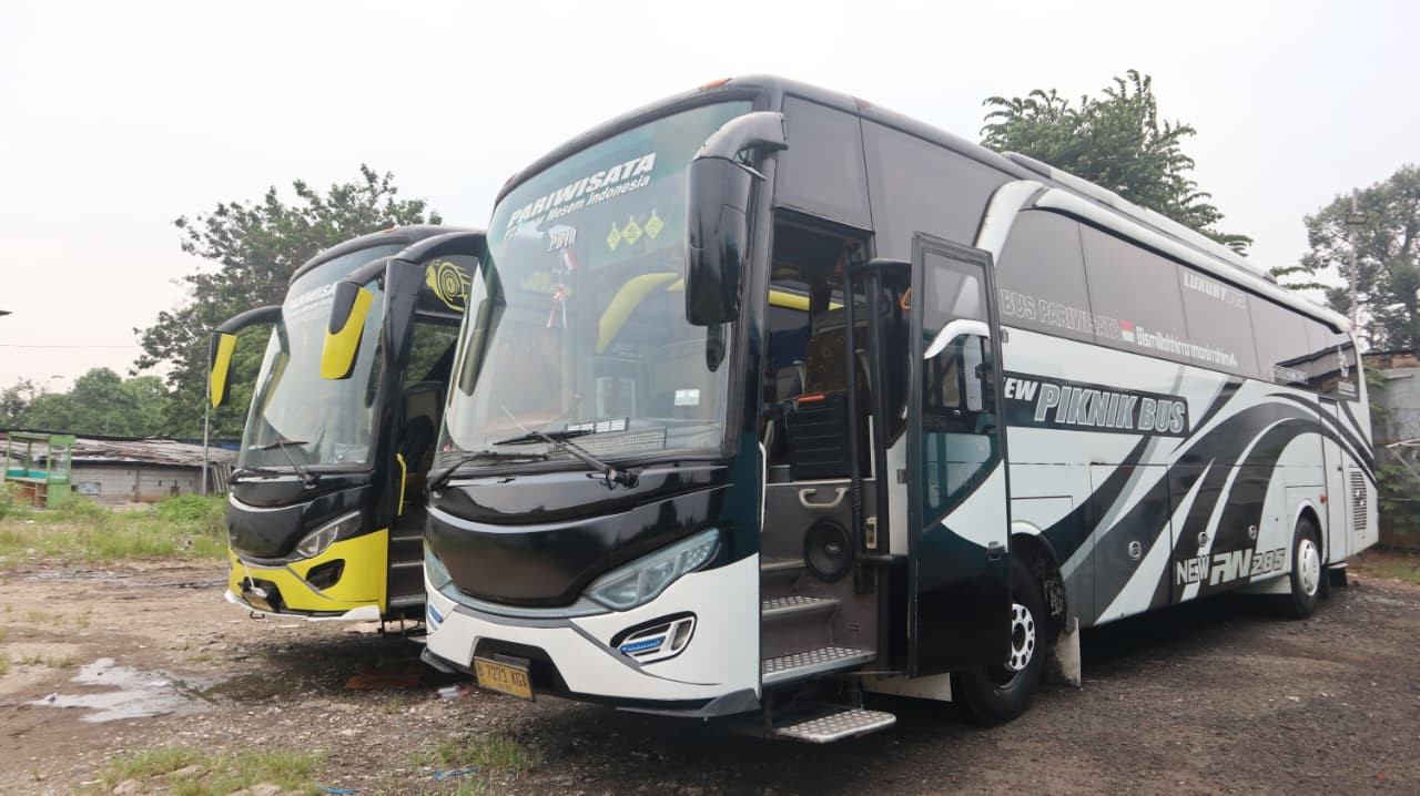 PO. Piknik Bus