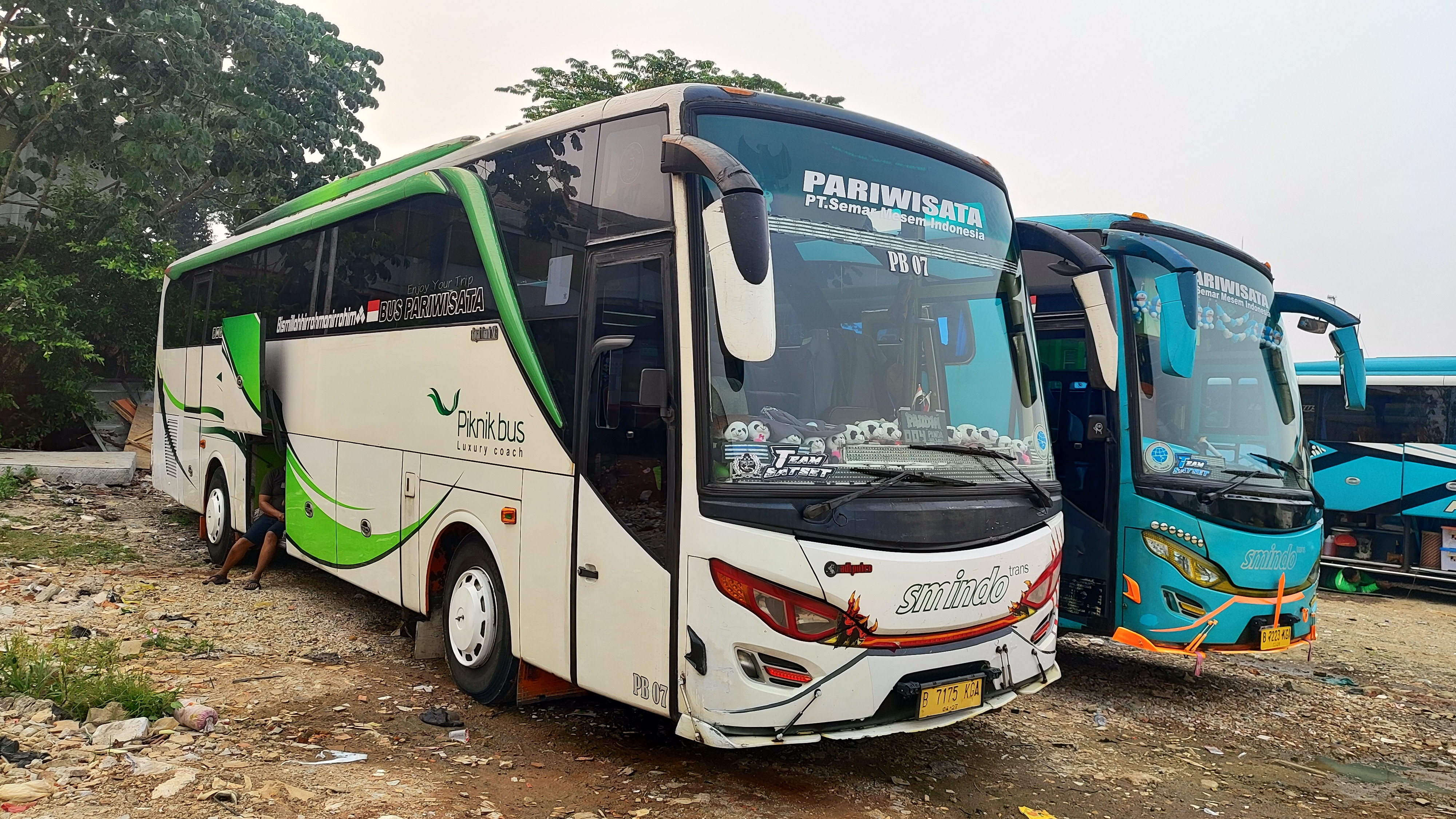 PO. Piknik Bus